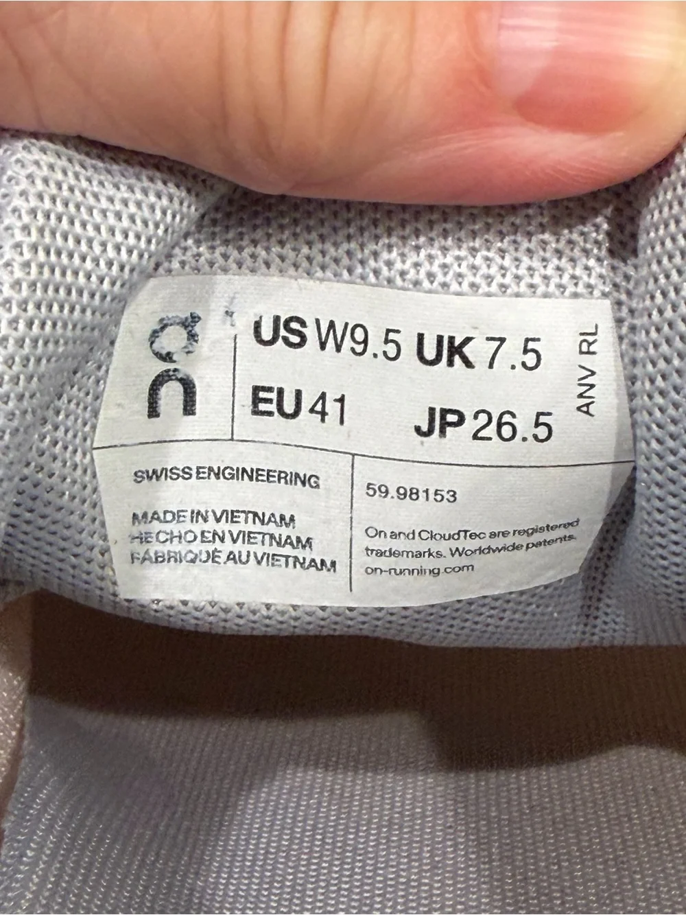 On Running Cloud Women's Running Shoe - Light Pink 9.5 - Picture 8 of 10